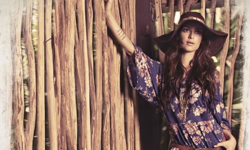 Atriz Thayla Ayala é a estrela da campanha Toli Inverno 2011