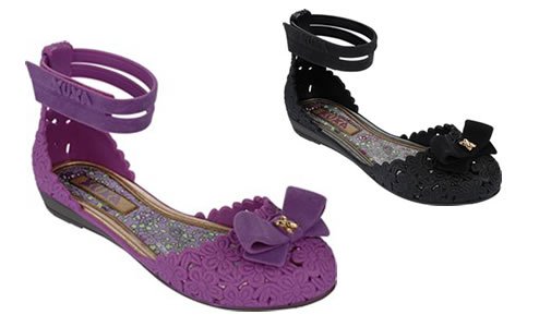 Sandália Xuxa Flowers Grendene Calçados para Meninas Moda Verão 2012 Sandália Xuxa Flowers Grendene Calçados para Meninas Moda Verão 2012